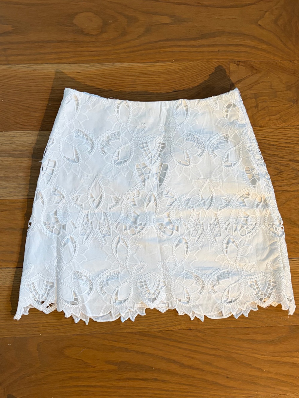 H&M White Lace Embroidered Mini Skirt